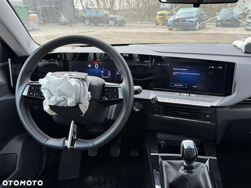 Opel Astra 1.2 Turbo Edition - 25