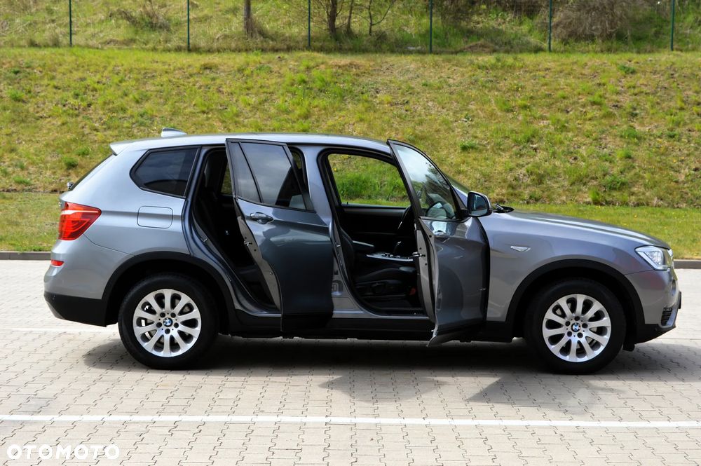BMW X3 xDrive20d xLine - 27