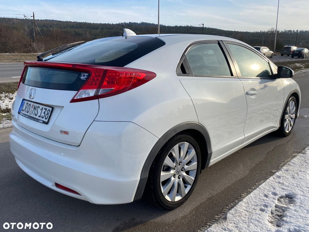 Honda Civic 1.4 i-VTEC Sport - 6