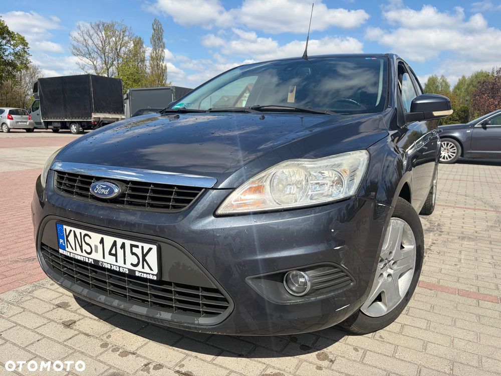 Ford Focus 1.6 16V Ambiente - 1