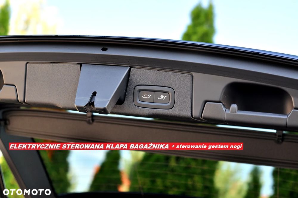 Volvo XC 60 B4 D Plus Dark - 15
