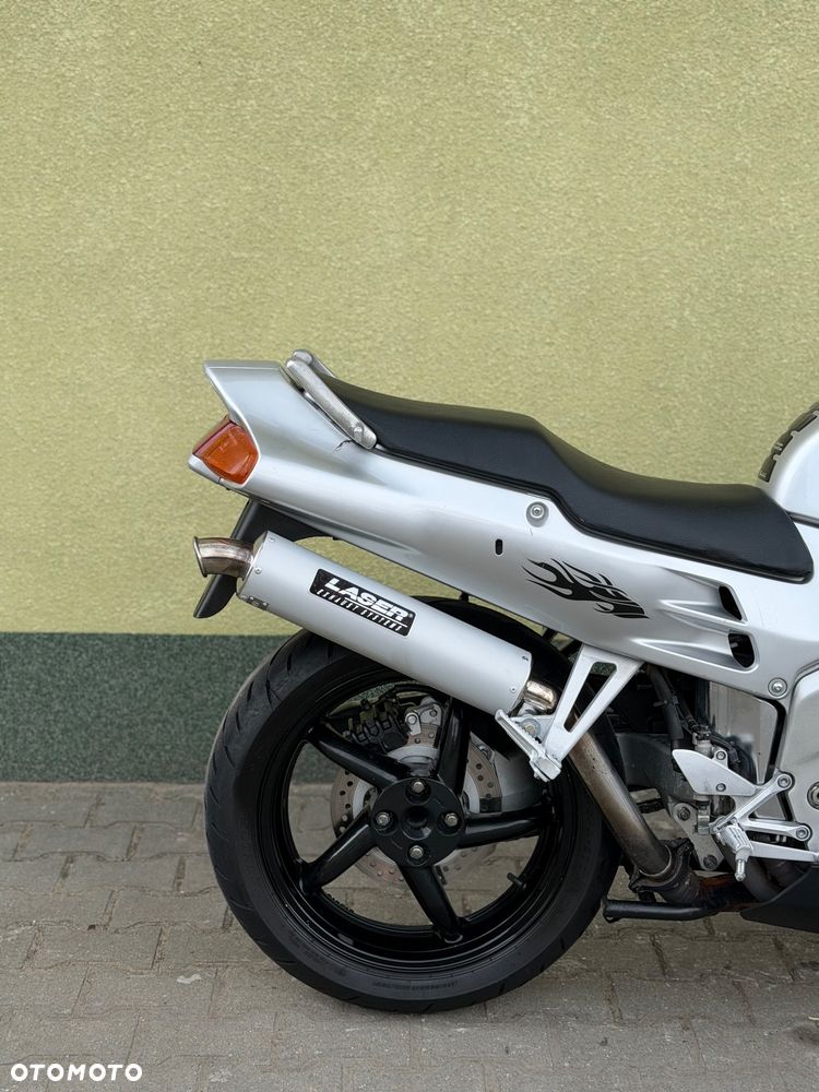 Honda VFR - 9