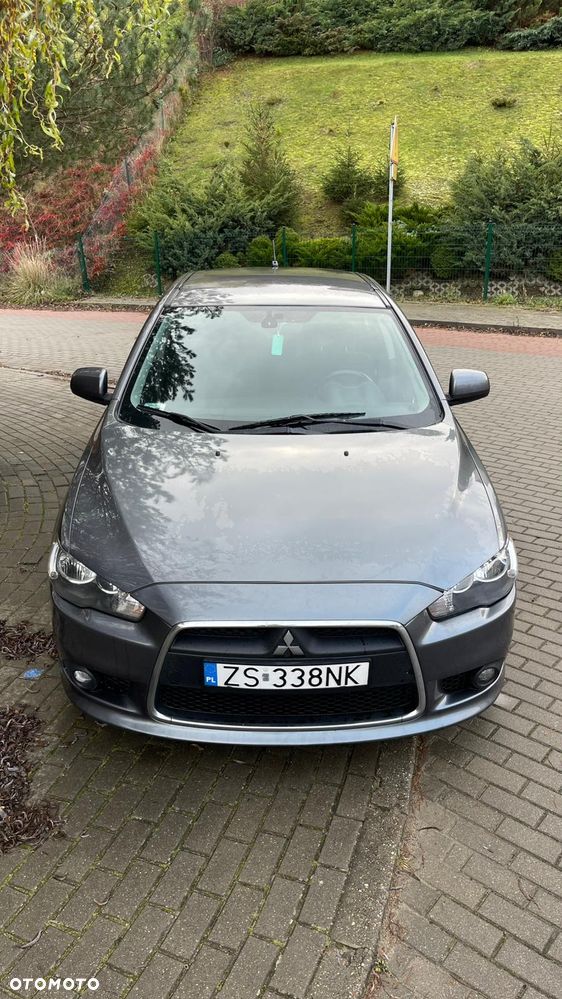 Mitsubishi Lancer 1.6 Invite - 3