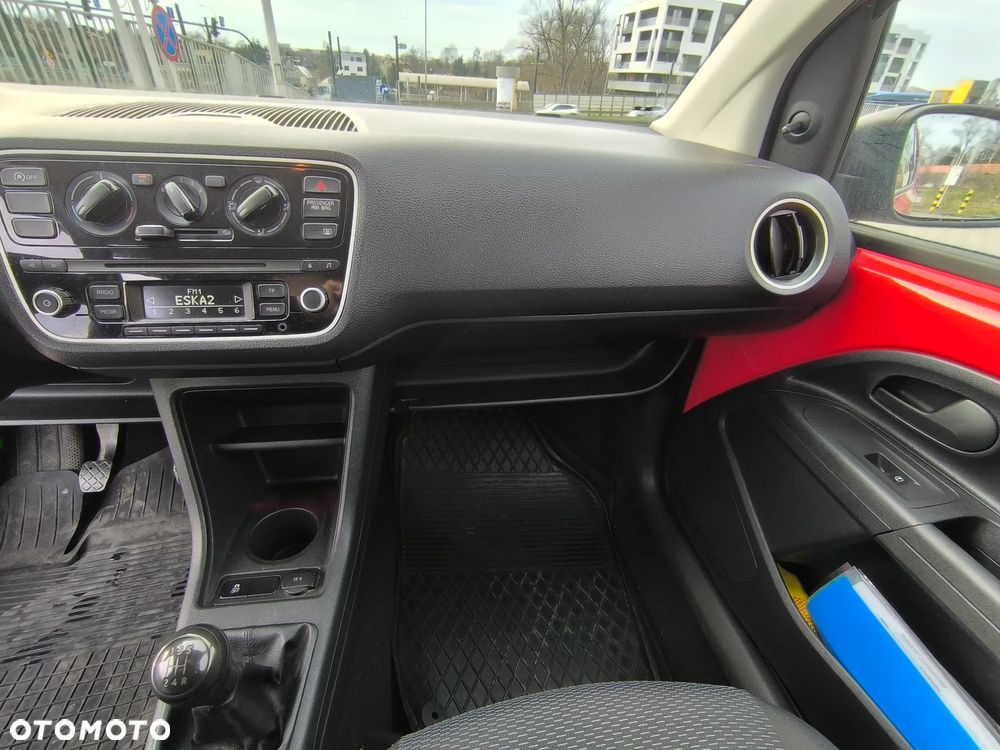 Volkswagen up! 1.0 move - 18