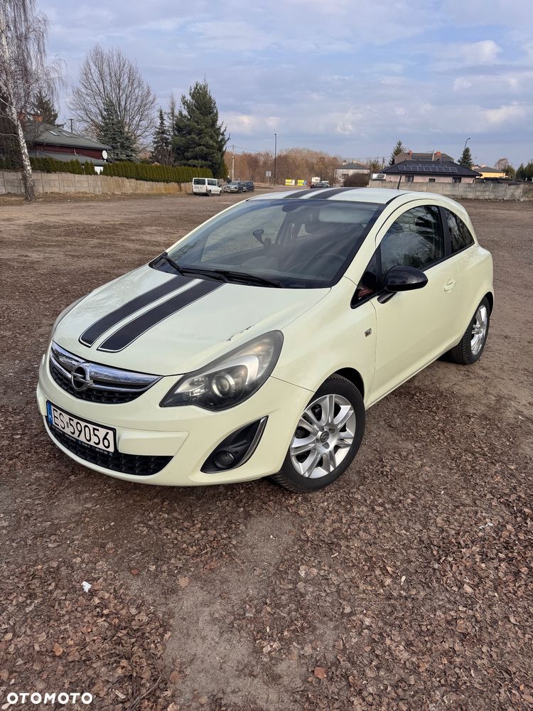 Opel Corsa 1.4 16V Cosmo - 1