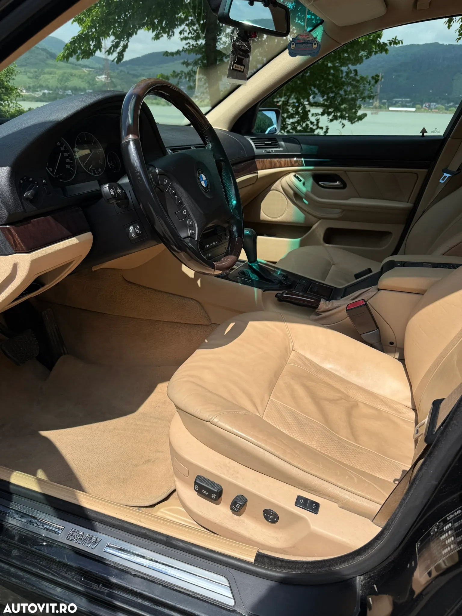BMW Seria 5 535iA - 13