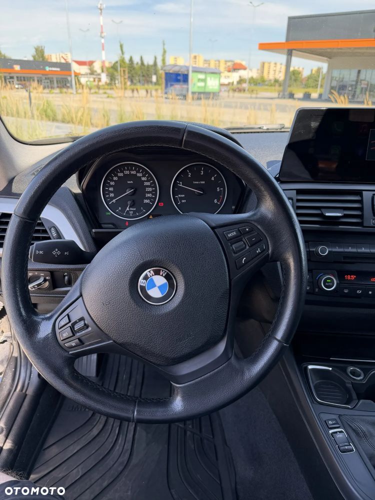 BMW Seria 1 118d DPF - 22