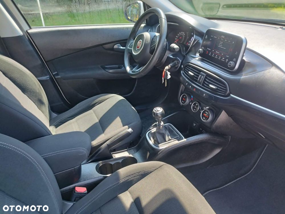Fiat Tipo 1.4 T-Jet Business Line - 9