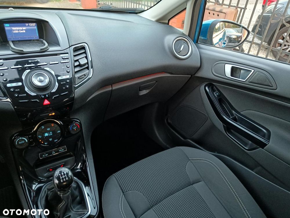 Ford Fiesta 1.0 EcoBoost STart-Stop Titanium - 31