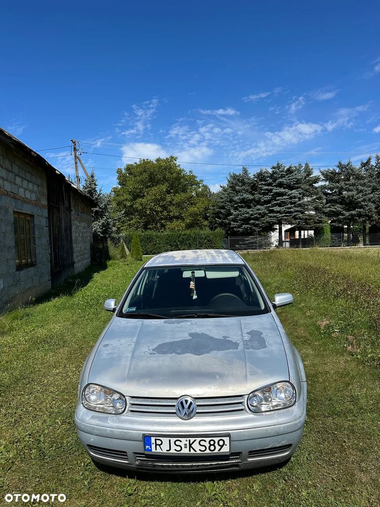 Volkswagen Golf 1.9 TDI Highline - 1