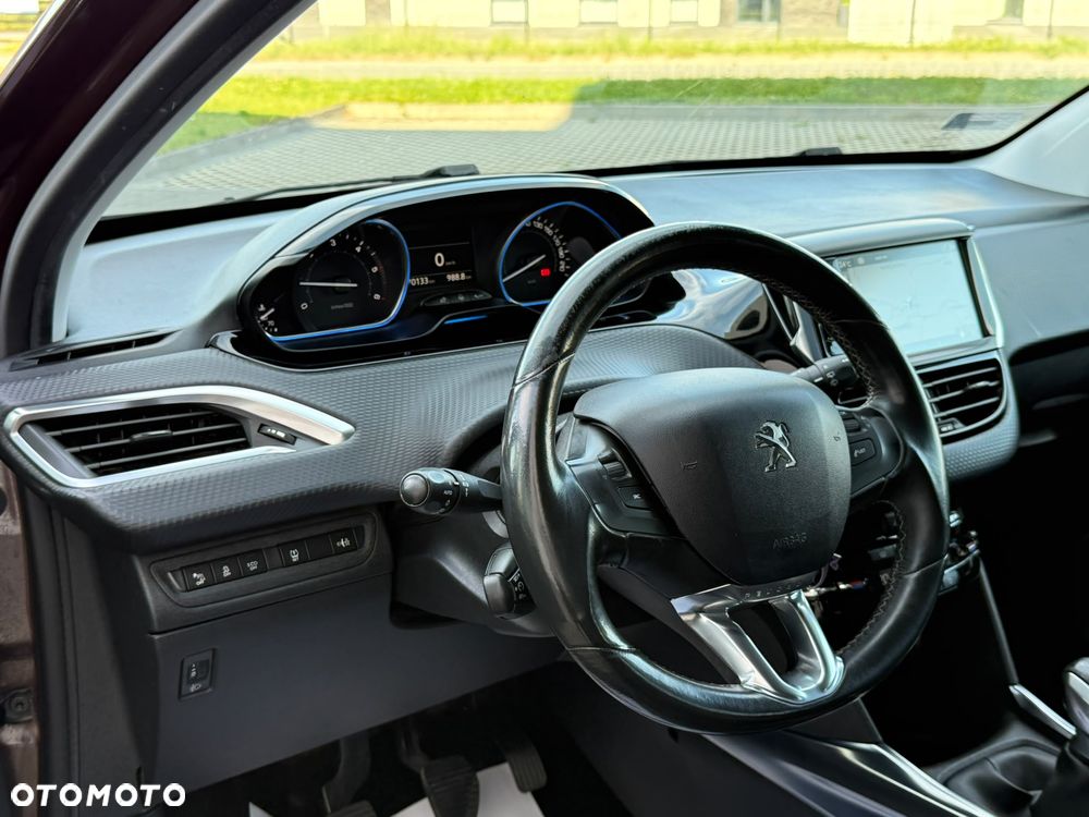 Peugeot 2008 1.6 e-HDi Allure S&S - 10