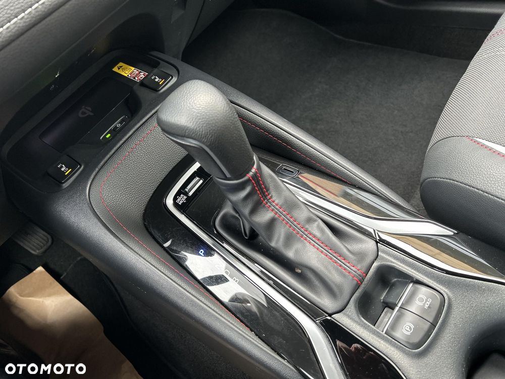 Toyota Corolla 1.8 Hybrid GR Sport Dynamic - 17