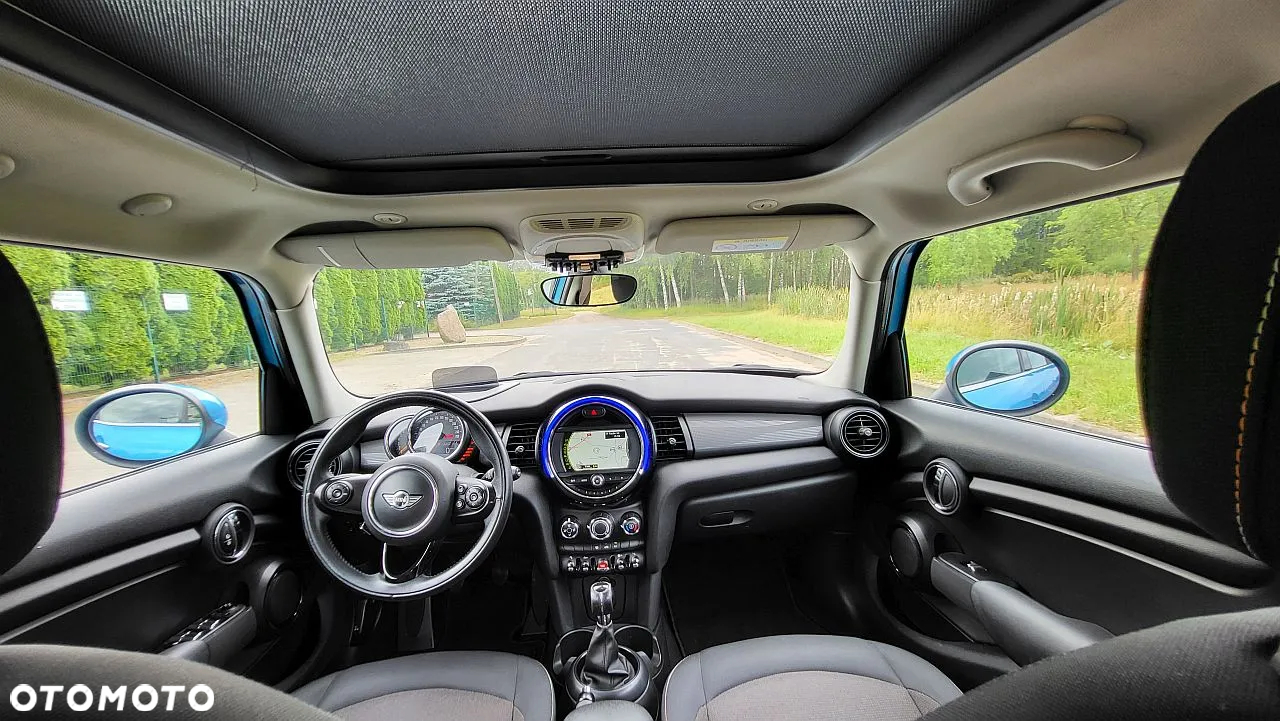 MINI Cooper Seven Chili - 25