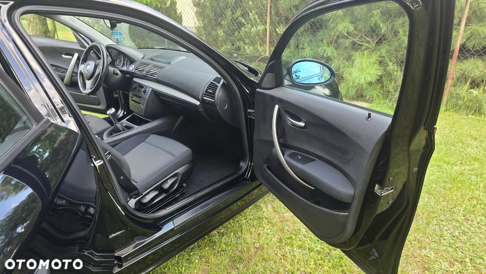 BMW Seria 1 116i - 6