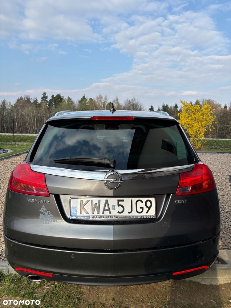 Opel Insignia 2.0 CDTI - 10