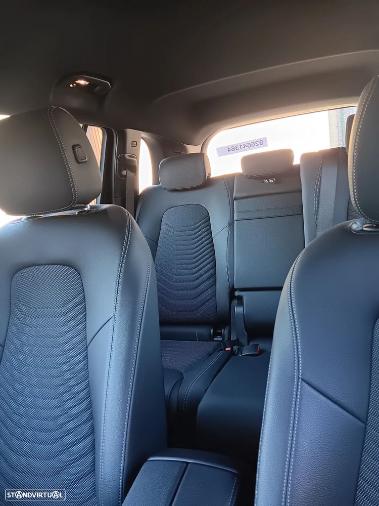 Mercedes-Benz EQB 300 4Matic - 7