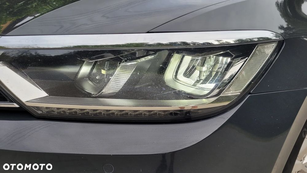 Volkswagen Passat - 19