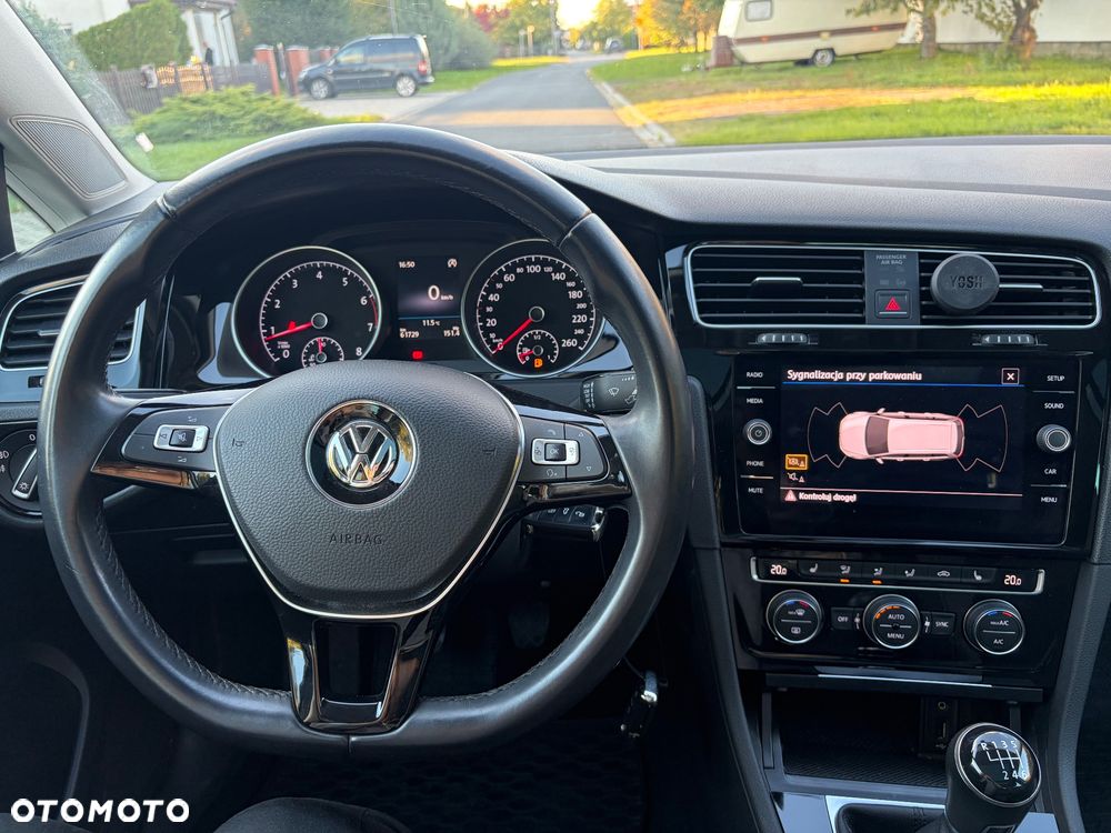 Volkswagen Golf 1.5 TSI BlueMotion ACT Comfortline - 5