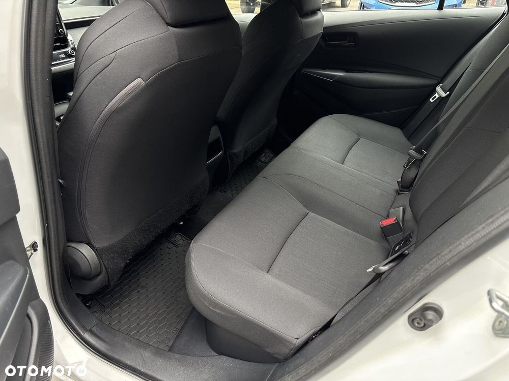 Toyota Corolla - 16