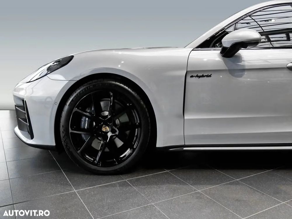 Porsche Panamera 4 E-Hybrid - 7