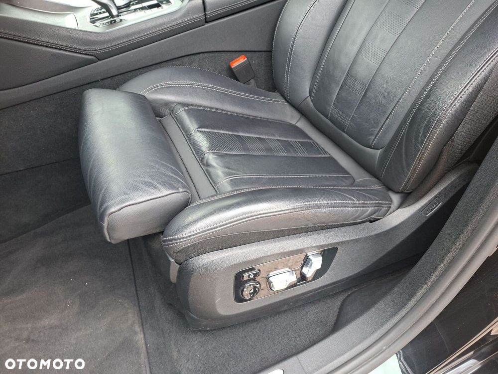 BMW X6 xDrive40d mHEV - 14