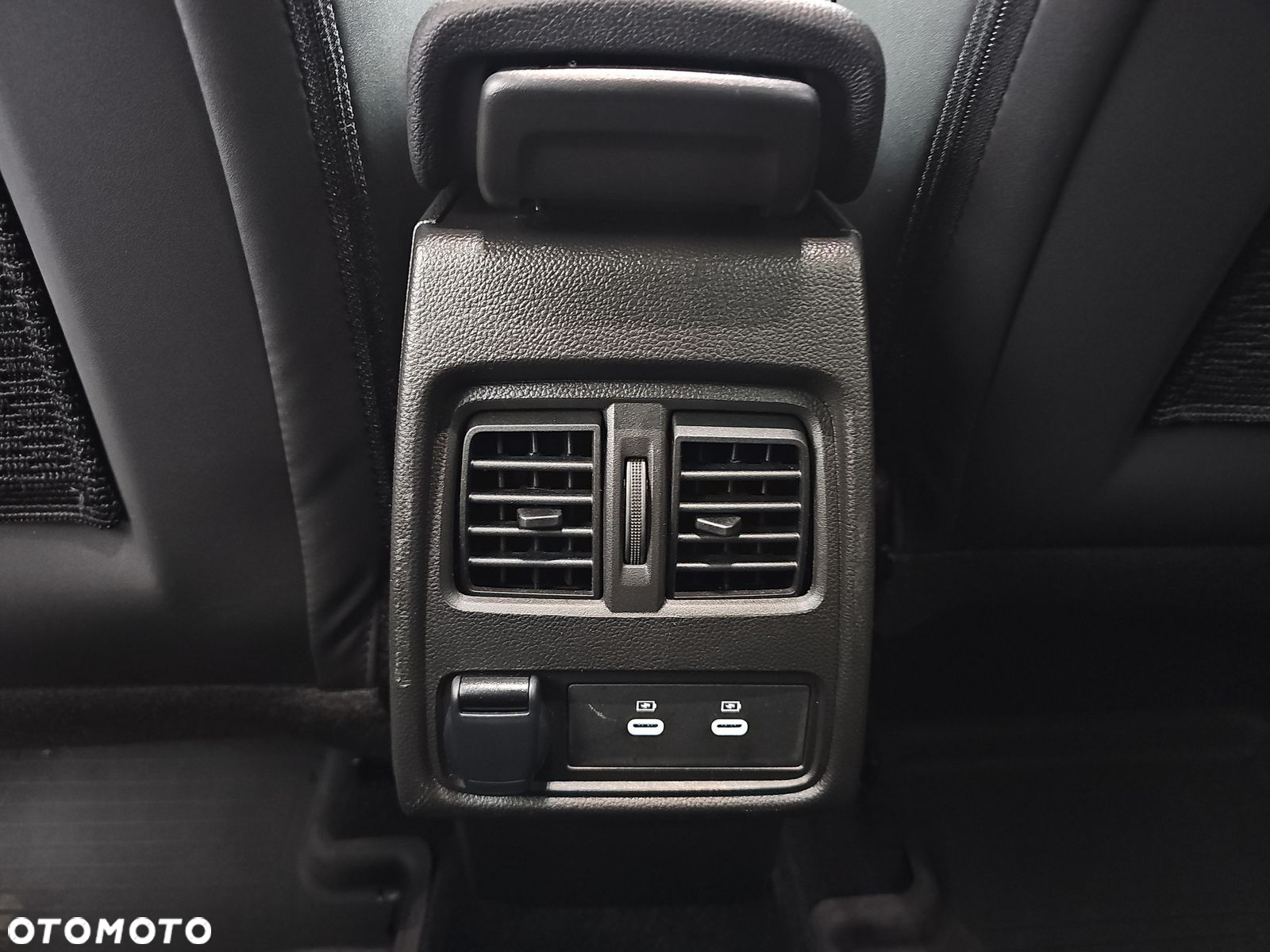 Renault Symbioz 1.6 E-Tech Full Hybrid 145 Techno - 33