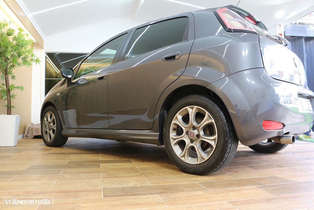 Fiat Punto Evo ver-1-3-m--jet-lounge-s-s - 21