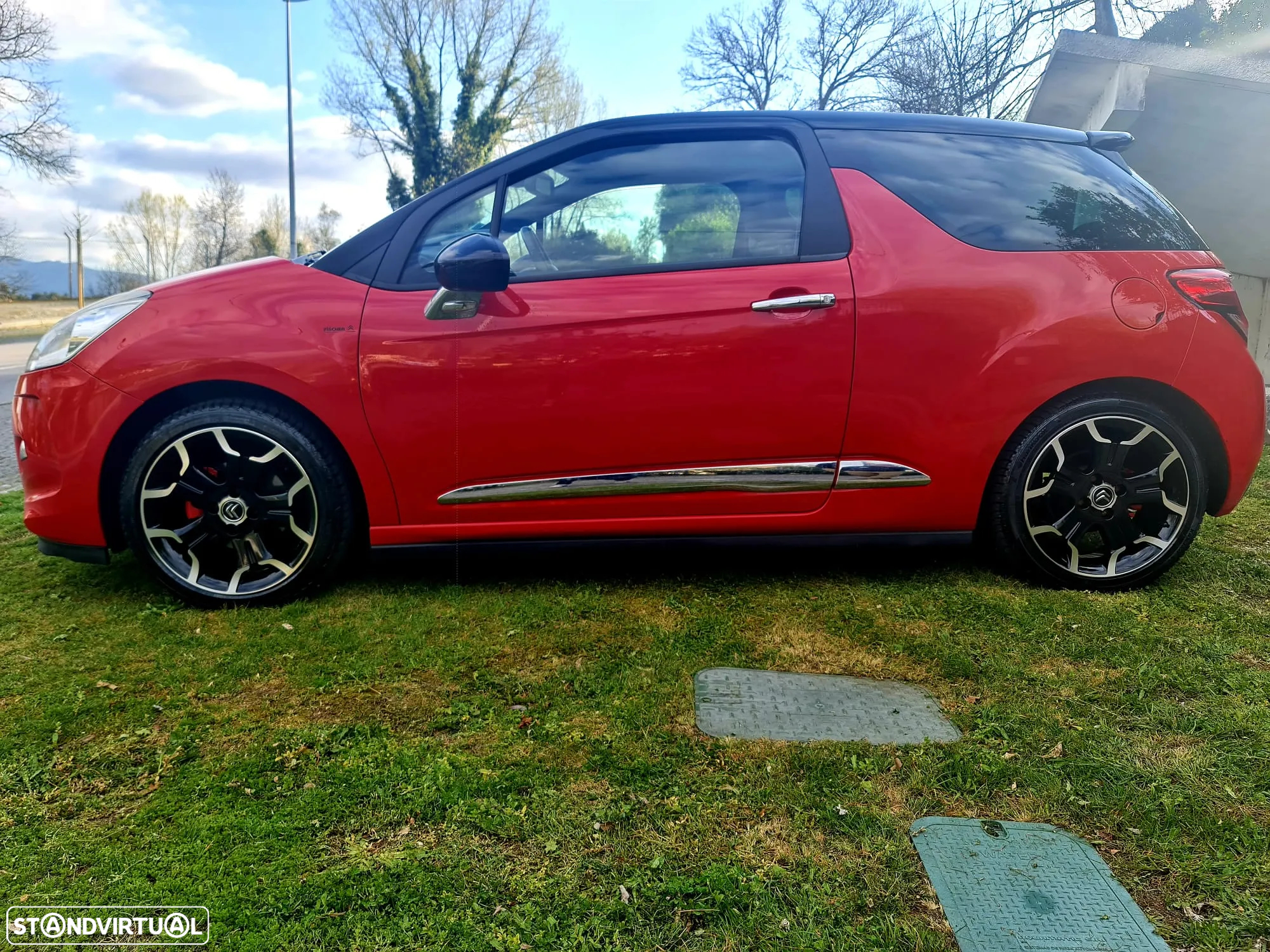 Citroën DS3 1.6 HDi Airdream So Chic - 2