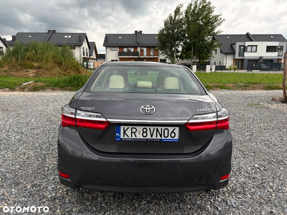 Toyota Corolla 1.6 Prestige MS - 5