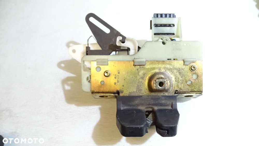ZAMEK KLAPY BAGAŻNIKA VOLVO XC70 II D5 AWD 30753829 999066622 - 6