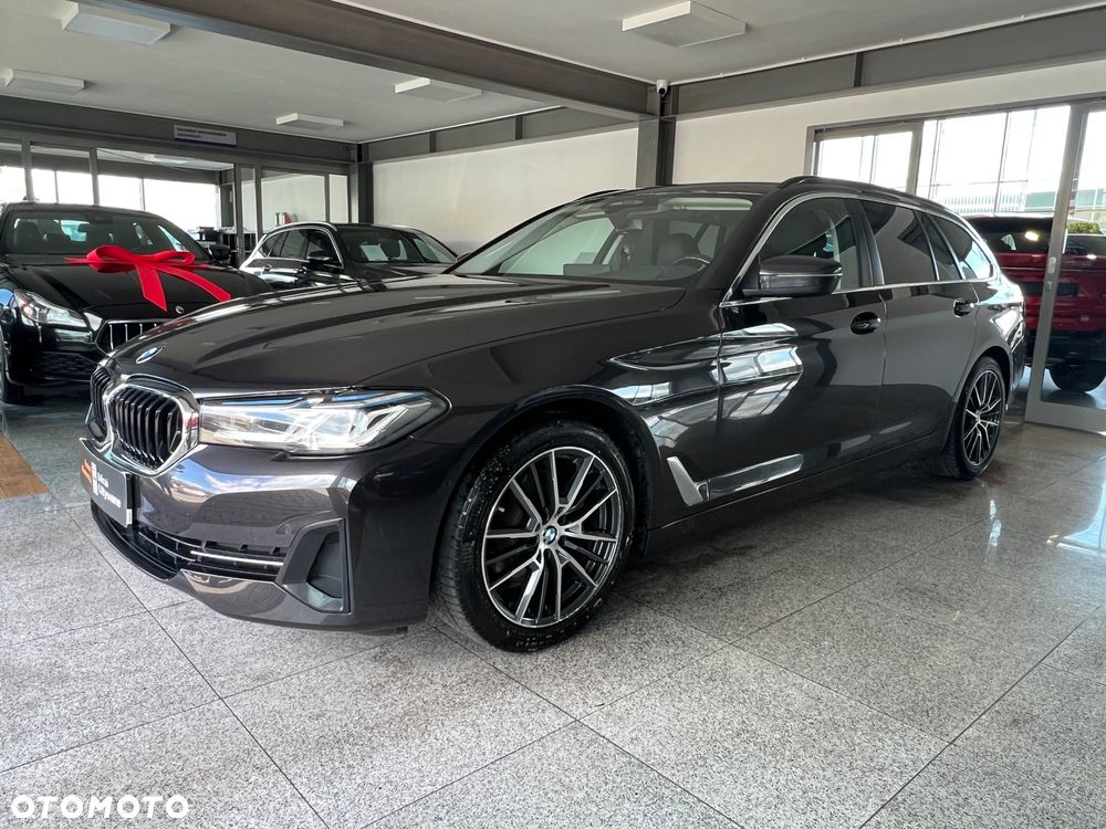 BMW Seria 5 520d xDrive mHEV Luxury Line sport - 9