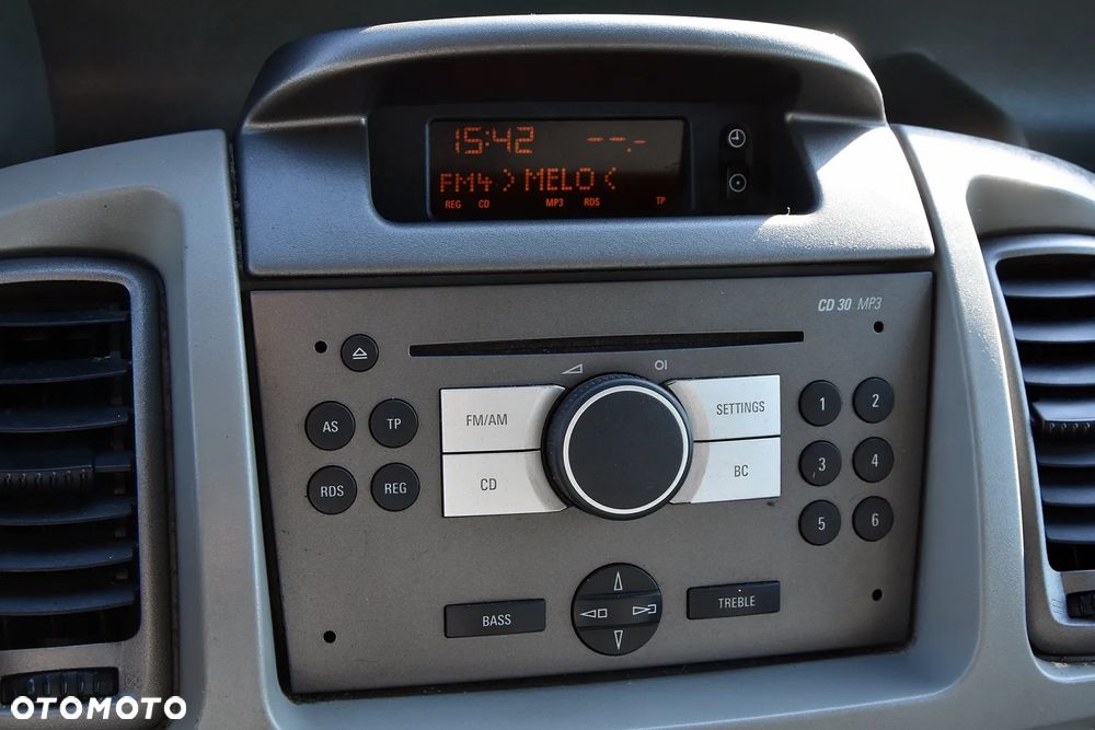 Opel Vivaro - 15
