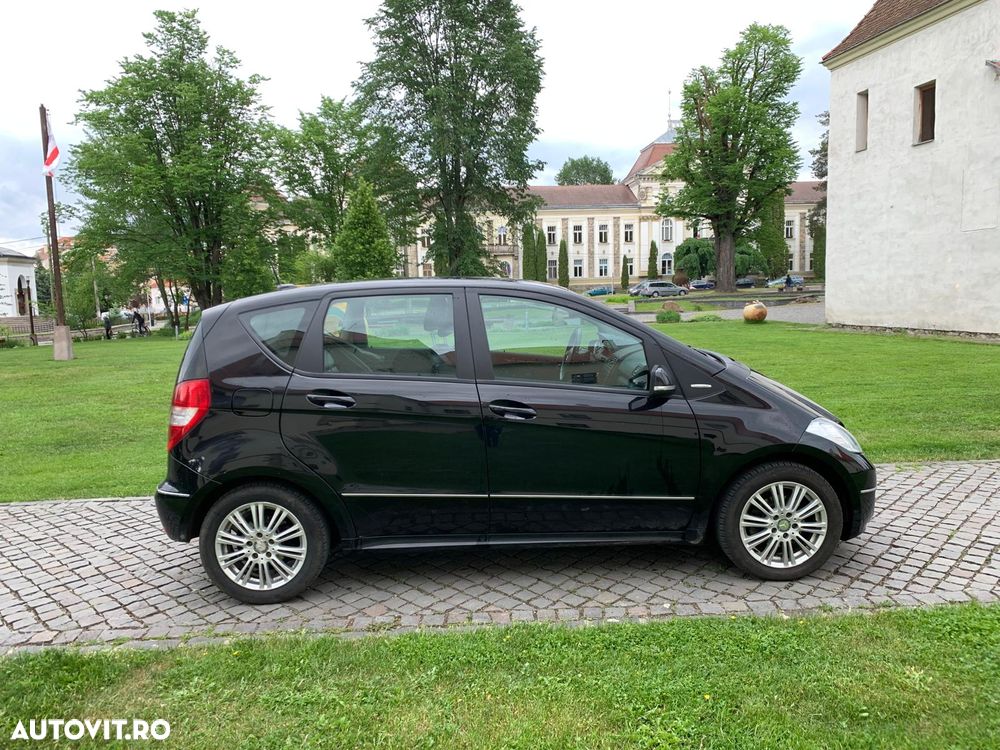 Mercedes-Benz A 180 - 4