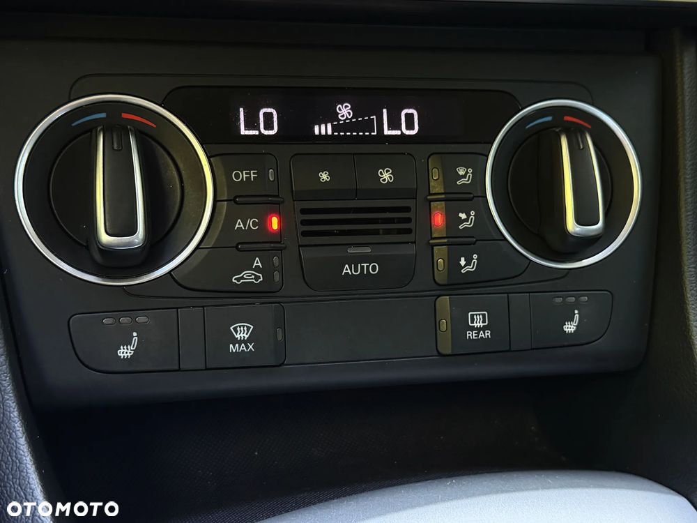 Audi Q3 2.0 TDI S tronic - 29