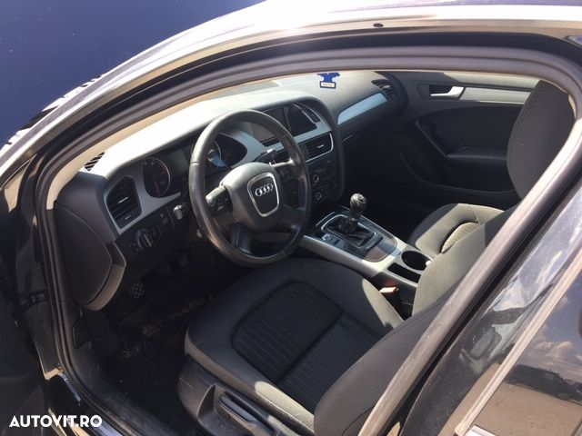 Dezmembrez Audi A4 B8 1,8 CABB - 4
