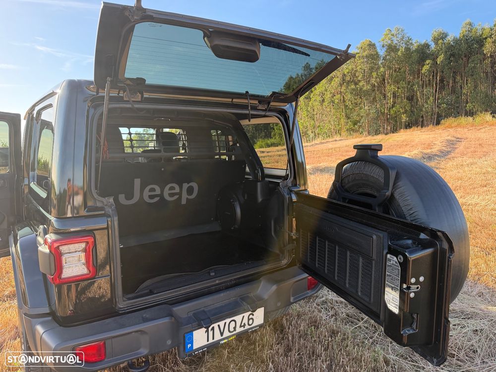 Jeep Wrangler - 14