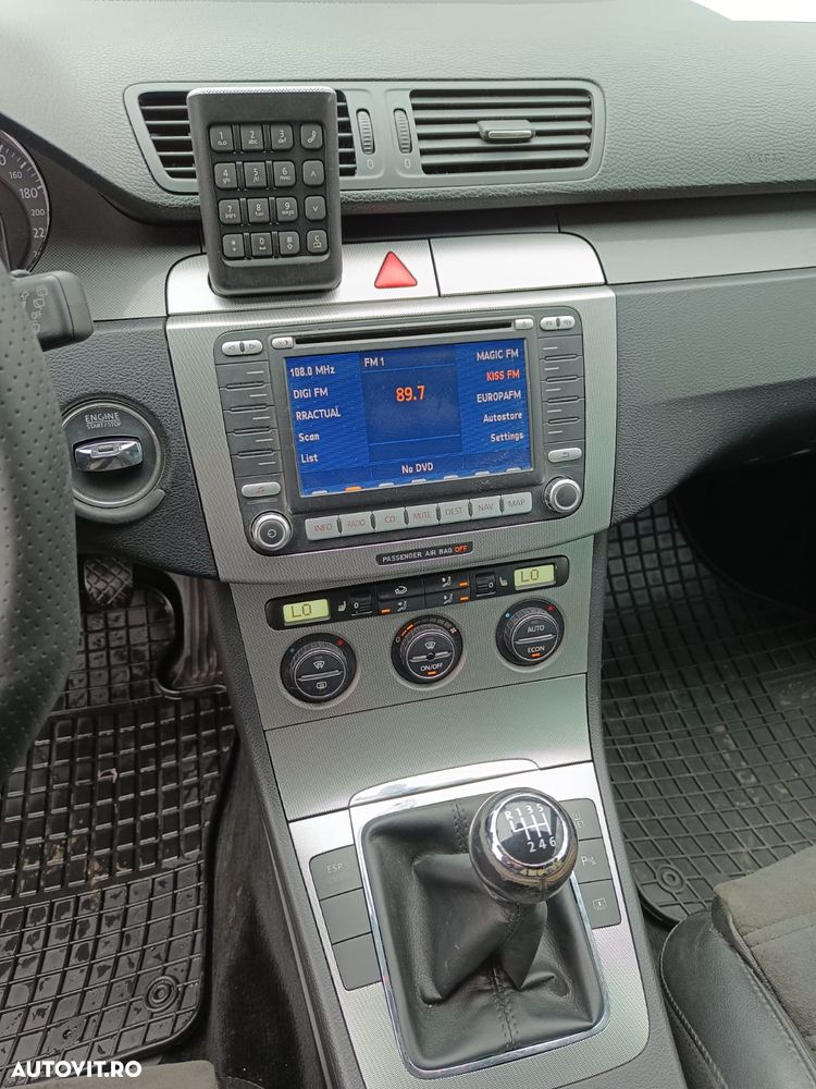 Volkswagen Passat 2.0 TDI Highline DPF 4Motion - 11