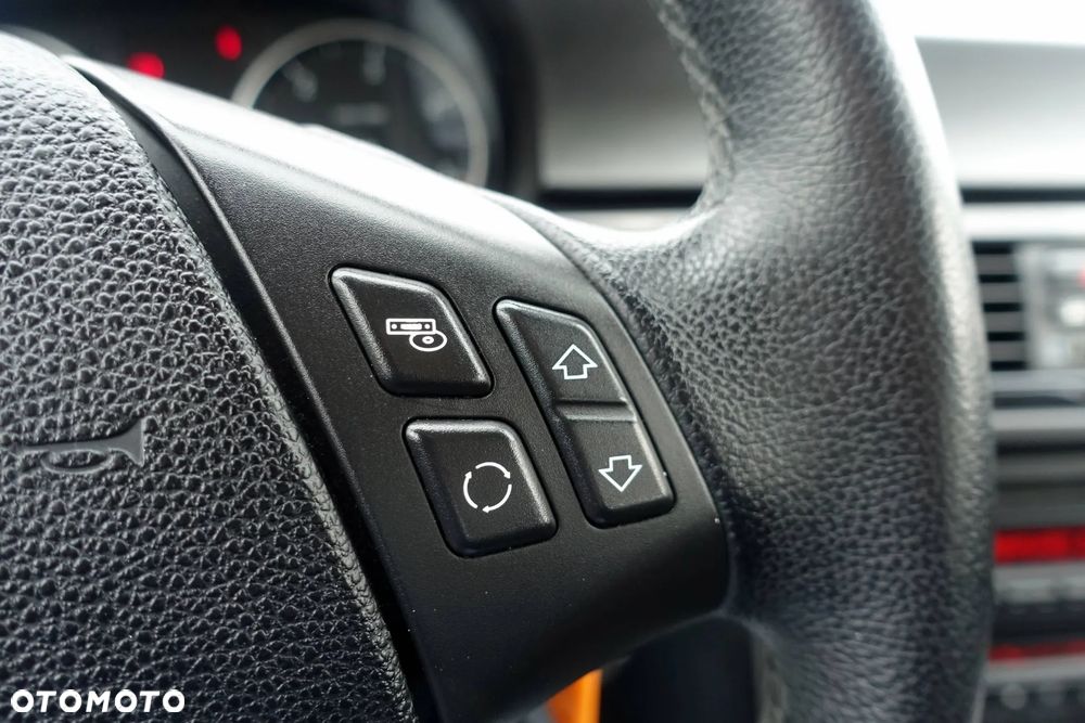 BMW Seria 3 316d Touring - 23