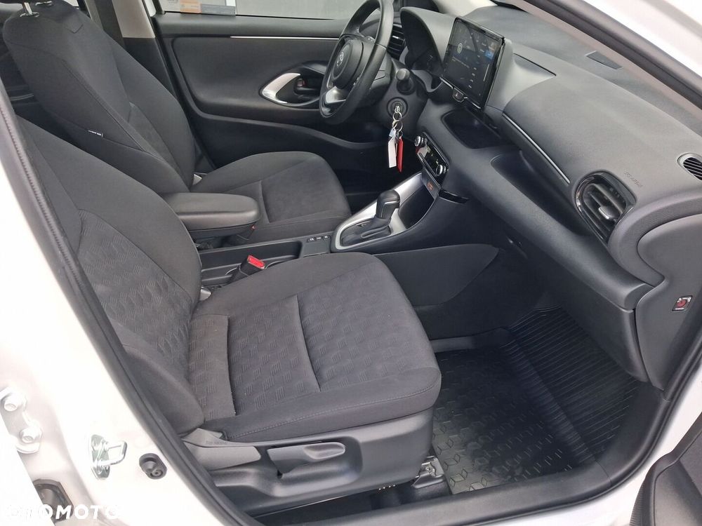 Toyota Yaris - 11