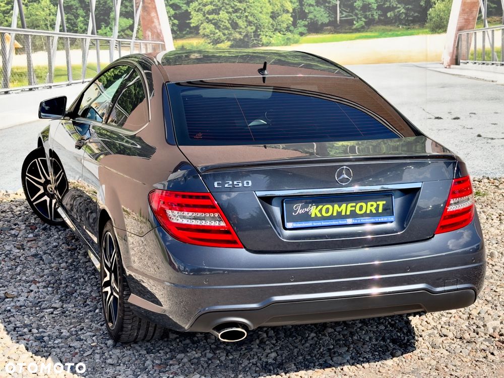 Mercedes-Benz Klasa C 250 Sport 7G-TRONIC - 16