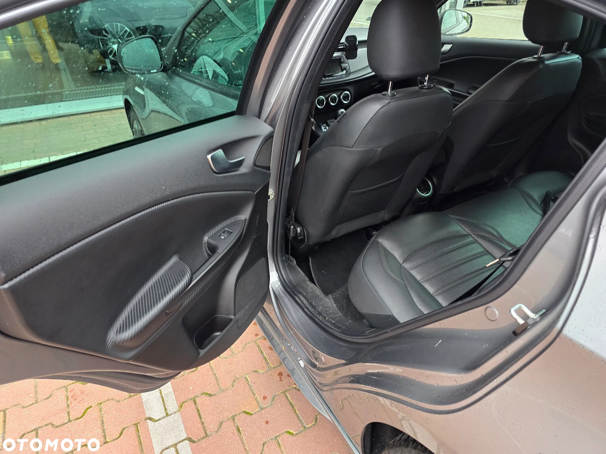 Alfa Romeo Giulietta 1750 TBi Veloce TCT - 16
