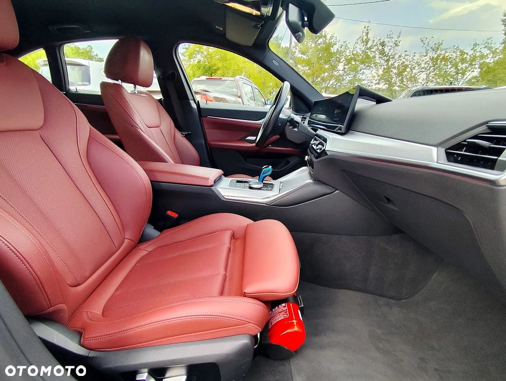 BMW i4 80.7kWh eDrive 40 M Sport - 10