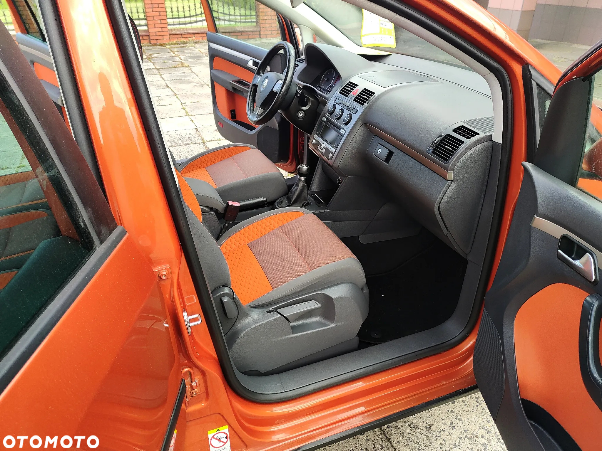 Volkswagen Touran 2.0 TDI DPF Cross - 11