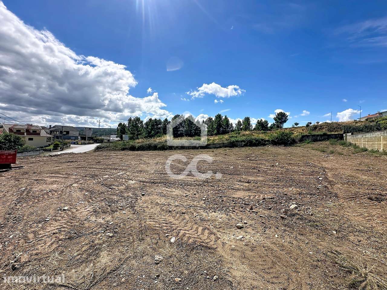 Lote para construção de uma moradia em Carrazedo de Montenegro - Grande imagem: 3/18