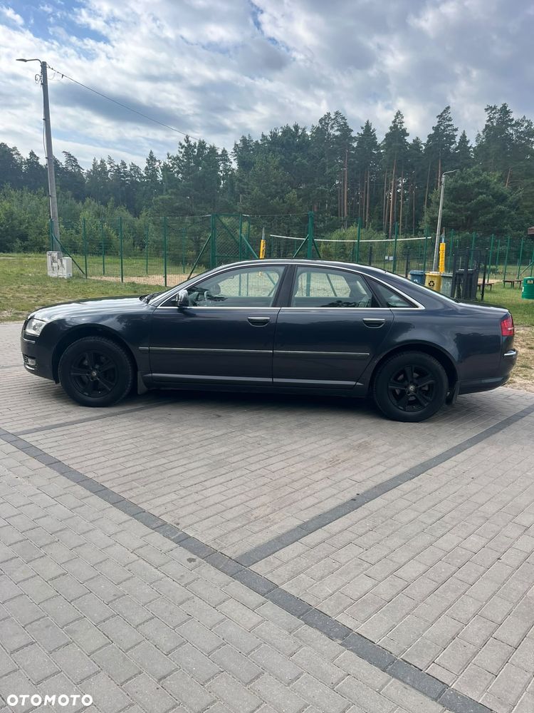 Audi A8 - 2