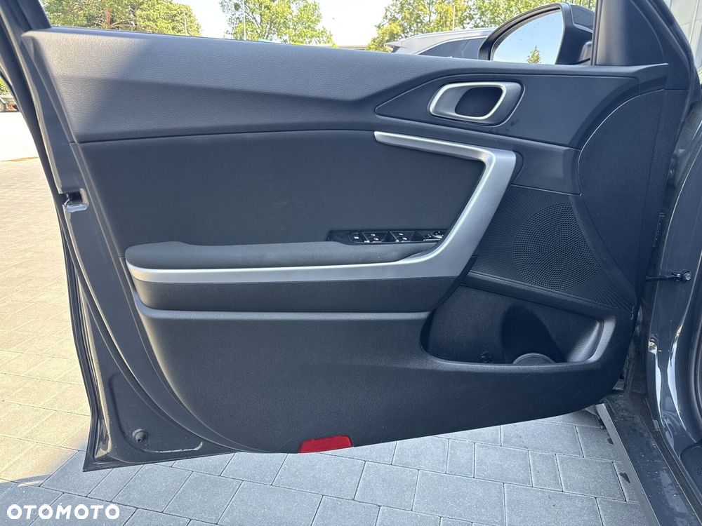 Kia Ceed 1.5 T-GDI M DCT - 12