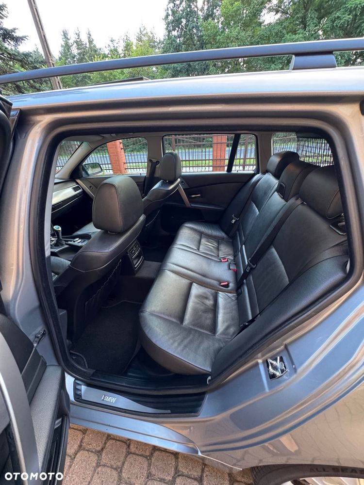 BMW Seria 5 525d - 14