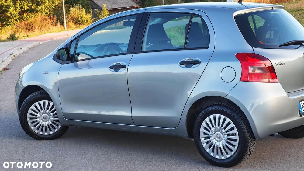 Toyota Yaris 1.0 VVT-i Sol - 18