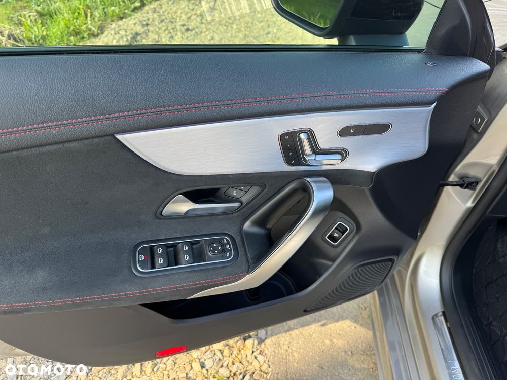 Mercedes-Benz CLA 250 4Matic 7G-DCT Edition 2020 - 18