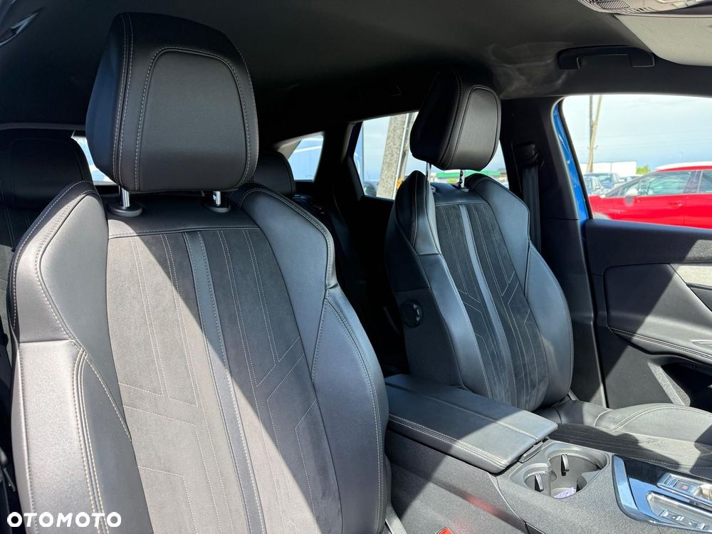Peugeot 3008 1.2 PureTech GT S&S EAT8 - 19